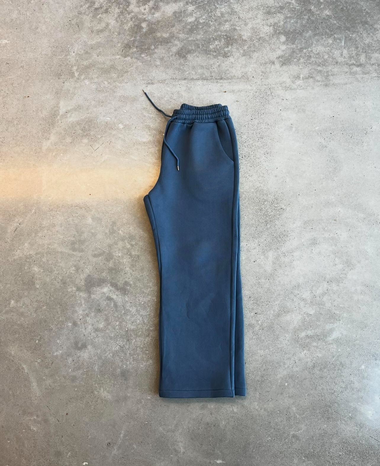 BLUE LOUNGE SWEATSUIT