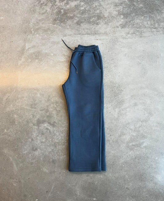 BLUE STRAIGHT LEG SWEATPANT